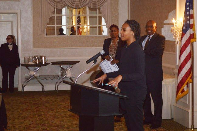 Niya Darby wins Scholarship